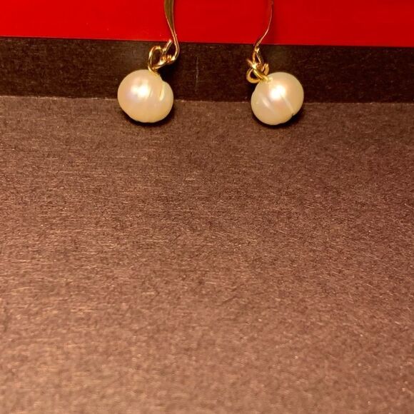 Pearl Earrings - Picture 12 of 12
